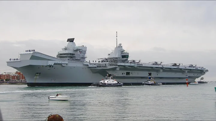HMS Queen Elizabeth Arrives in Portsmouth for the First Time! FULL - 4K
