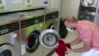 Self-service laundry in France