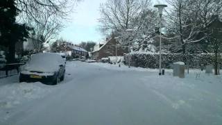 Stiphout 1E Kerstdag Sneeuw.mp4