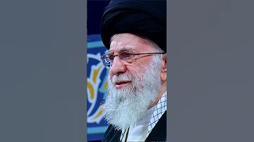 لحظه زمزمه سرود جمهوری اسلامی توسط رهبر معظم انقلاب در مراسم تنفیذ چهاردهم برای ثبت در تاریخ 