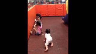 20130817麥當勞玩耍part1