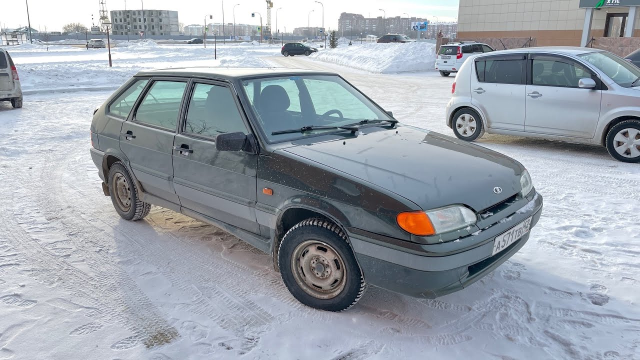 Ваз 2114 вид сзади