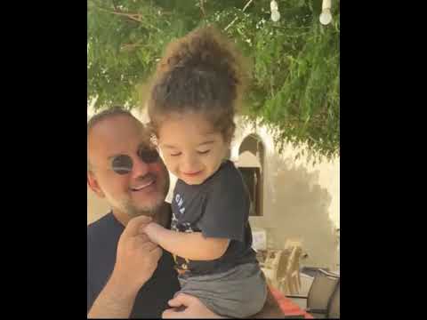 غنولو لنجم سليم عساف يشوق المحبين لجديده بفيديو عفوي من امام منزله قائق المشاهير