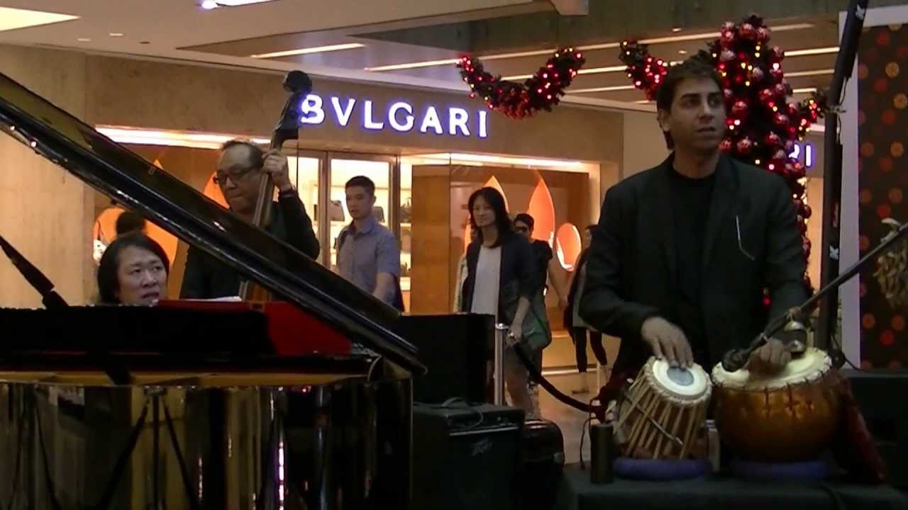 The Christmas Song (Jazz Music) by Nicholas Lim Trio @ Paragon Music En Vogue 26 Dec 12