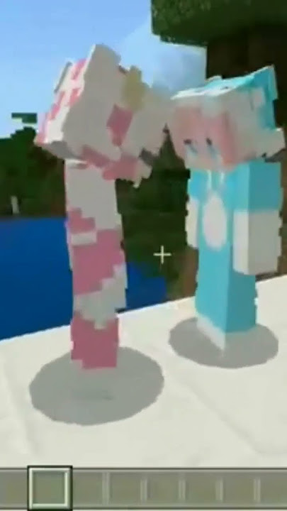 mon bukannya kita ada patung ciuman mon 😂 @sapipurba  @BANGJBLOX