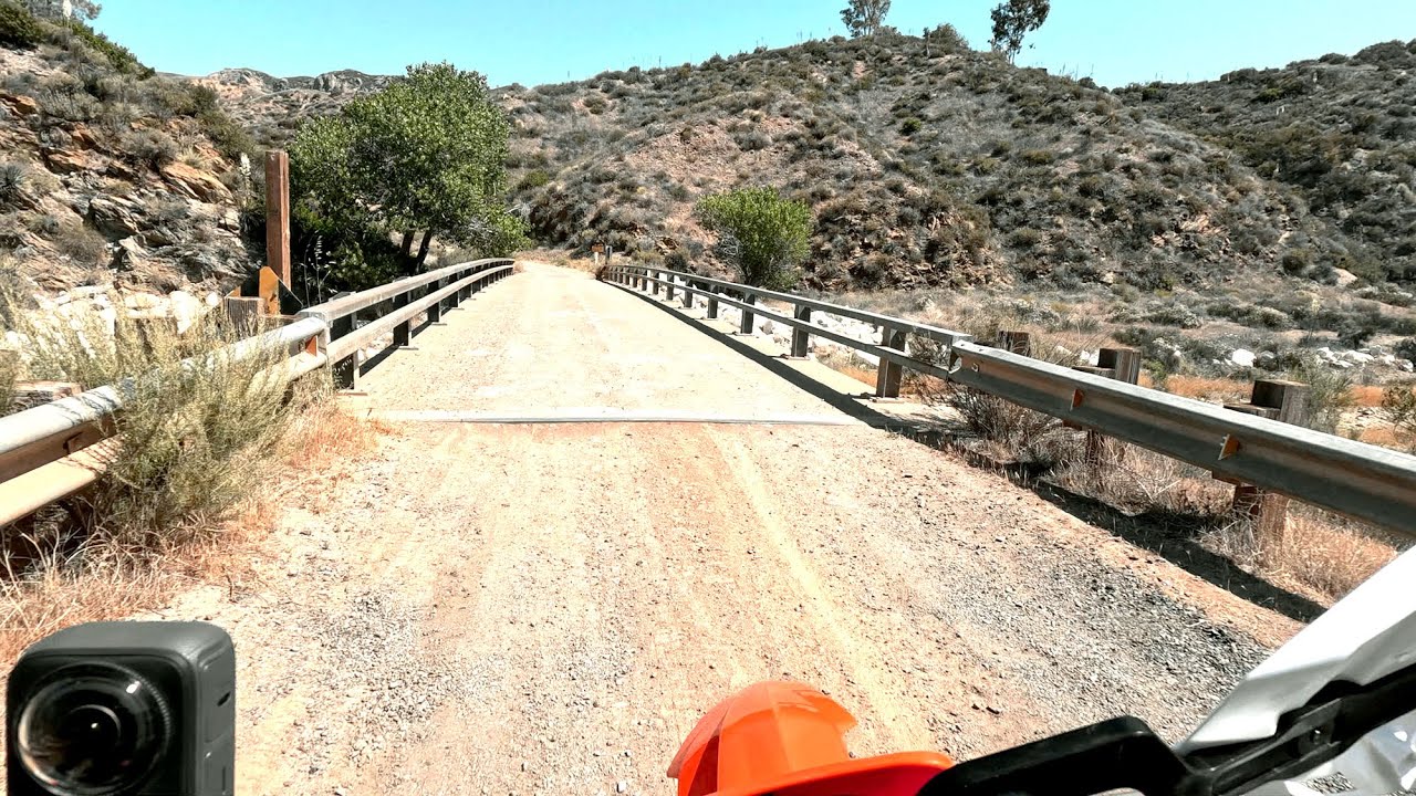 Dirt Bike Riding - San Francisquito Motorway Fire Road!
