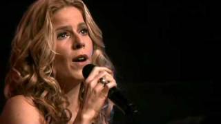 Video thumbnail of "Paula Toller - Fly me to the moon (DVD Nosso)"