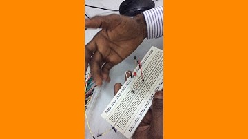 Prof  Ilídio MagalhãesComo ligar um Led na placa proto boardAngola  Luanda,INSTITUTO QINET1 mp4