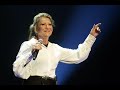Sheila en a "ras le pompon" : elle refuse de chanter ces tubes sur sc&egrave;ne