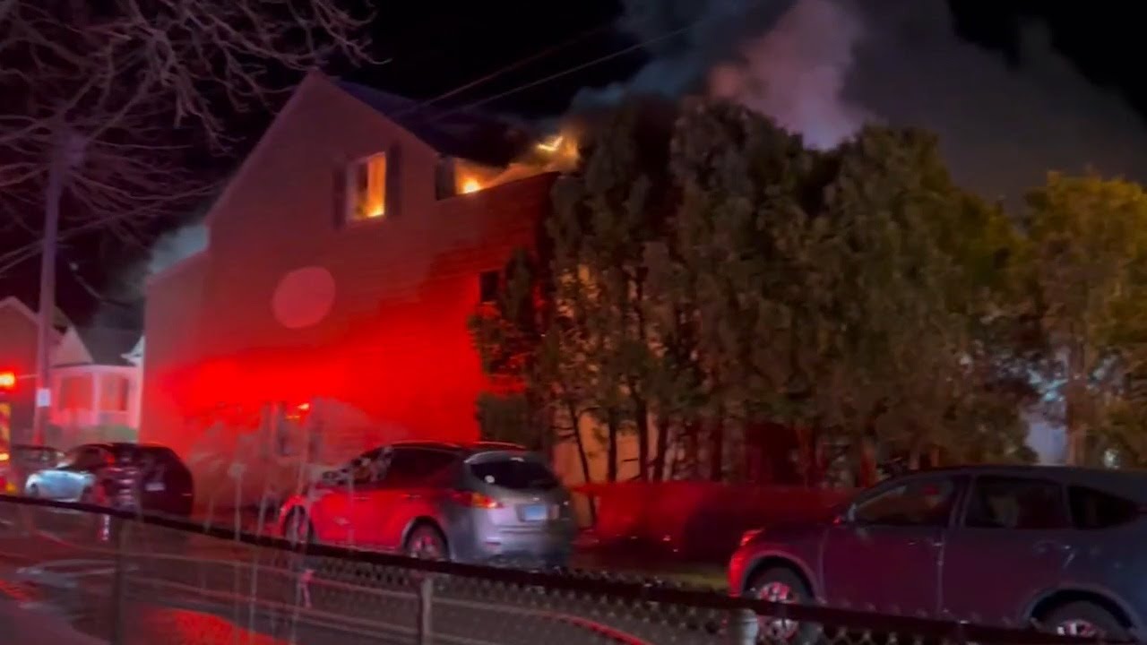 Newport crews work to extinguish condo complex fire - YouTube