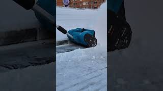 #Снегоуборщик #BORT BSF-30 и комплект зарядного устройства BORT BC-1, батарея аккумуляторная BA-20Li