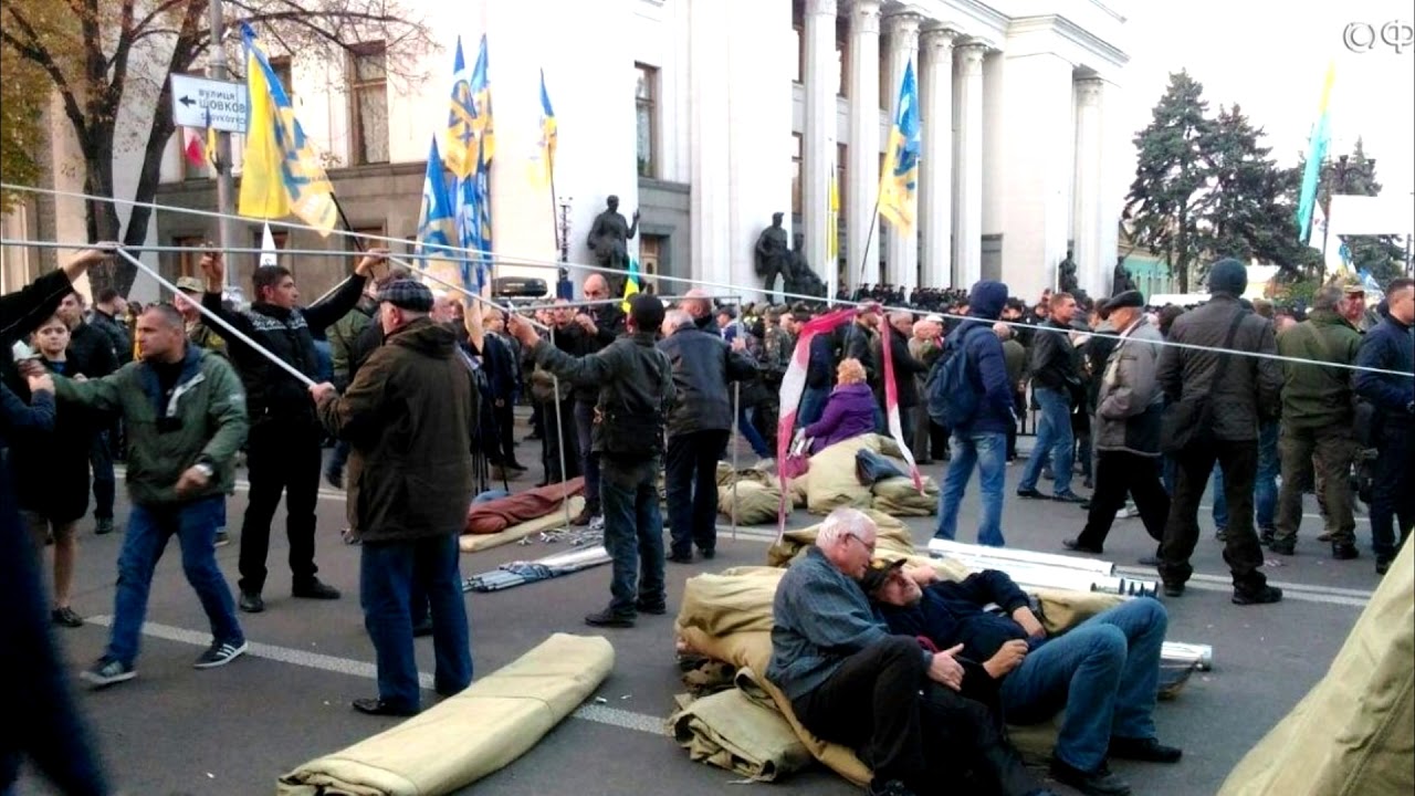 Ютуб новости россии и украина. Фан Украина последние. Памятник возле Верховной рады в Киеве. Украина Киев ситуация на Украине события ТВЦ. Киев Украина в Киеве события ТВЦ.