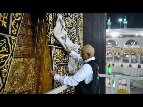 اللهم إنا نسألك صباحا يملأ الأجساد عافية والروح فرحا اللهم أرحنا من هموم الدنيا