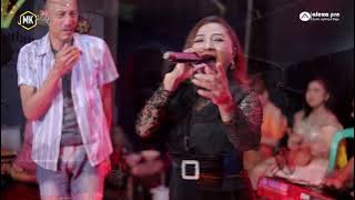Download lagu Warna Merah - Tia Monica - SCL Productions