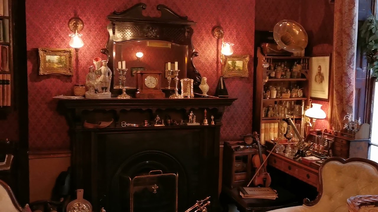 Explore the Sherlock Holmes Museum-221B Baker Street, London