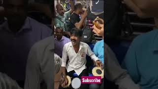      Yeka Mukhane Bola Jay Jay Hanuman bhajan mumbai localtrain share