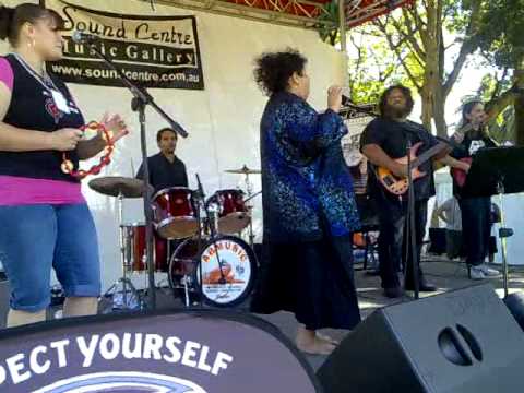 Australia Day - Too Solid - Old Flames band.mp4