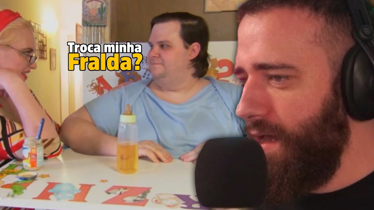 Este homem acha que é um bebe até hoje