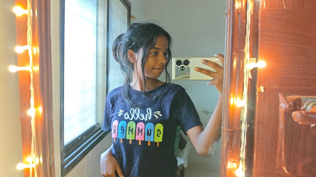 Mirror m warm light lga diya😍🧡