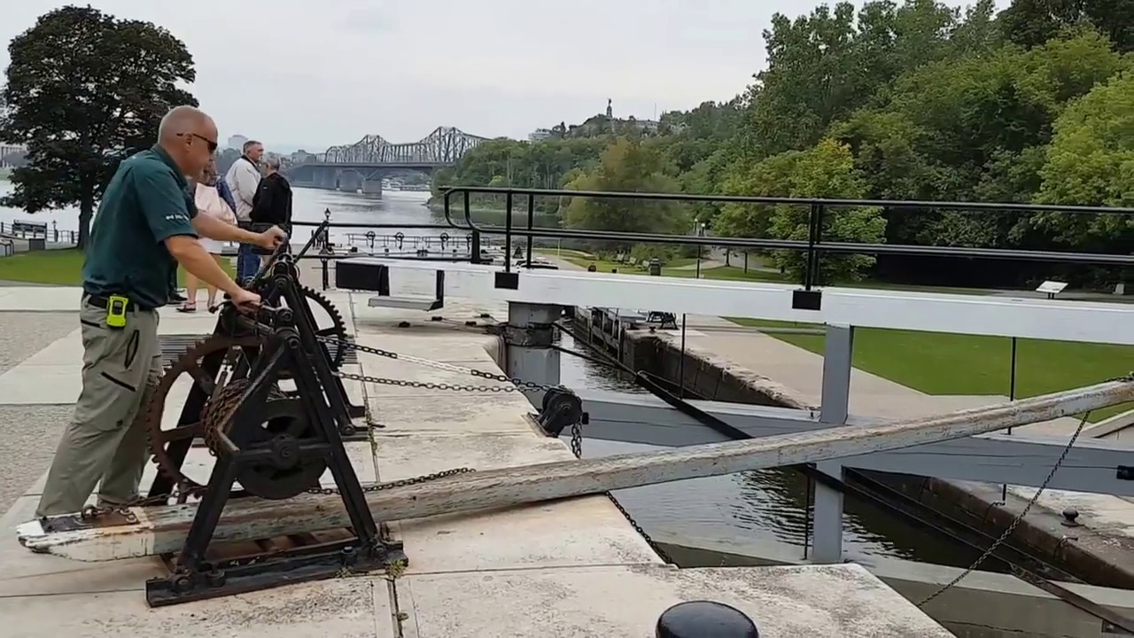 Hand operated locks manual locks Rideau Canal Ottawa, Canada