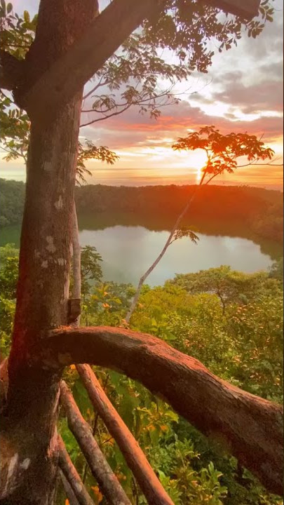 Story WA senja Danau Asmara Riangpuho Larantuka NTT