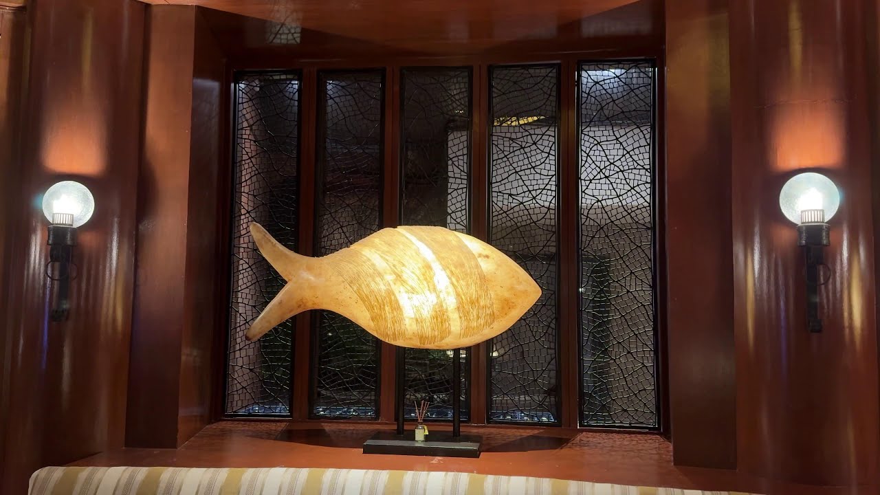 Dinner at Shangri-La Boracay's Sirena Seafood Restaurant and Clifftop Bar