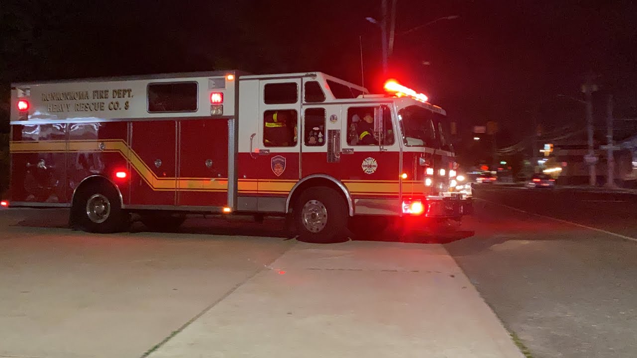 Lake Ronkonkoma Fire, MVA Response 7/18/2022 *Lots of Air Horn