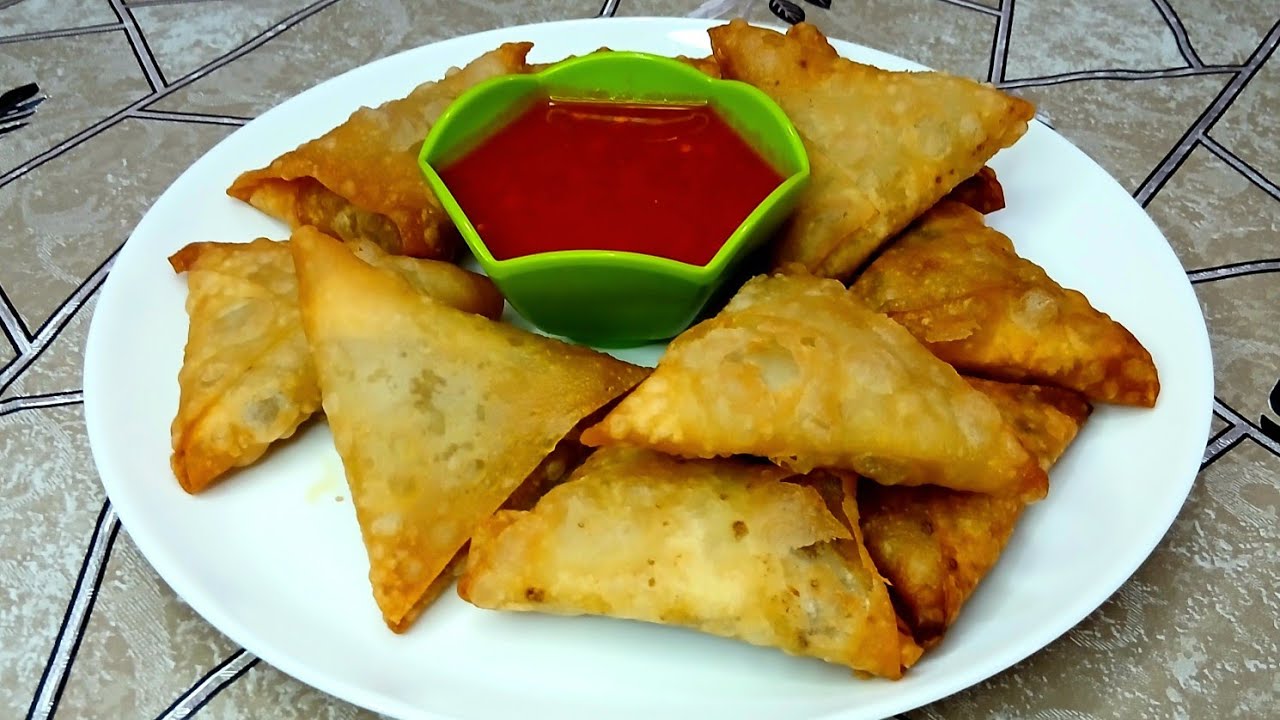 Crispy keema Samosa 🔥 Beef Mince Samosa Recipe By Food Flourish