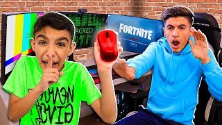 Wireless Mouse Prank Hack On Me Playing Fortnite! (Little Brother)