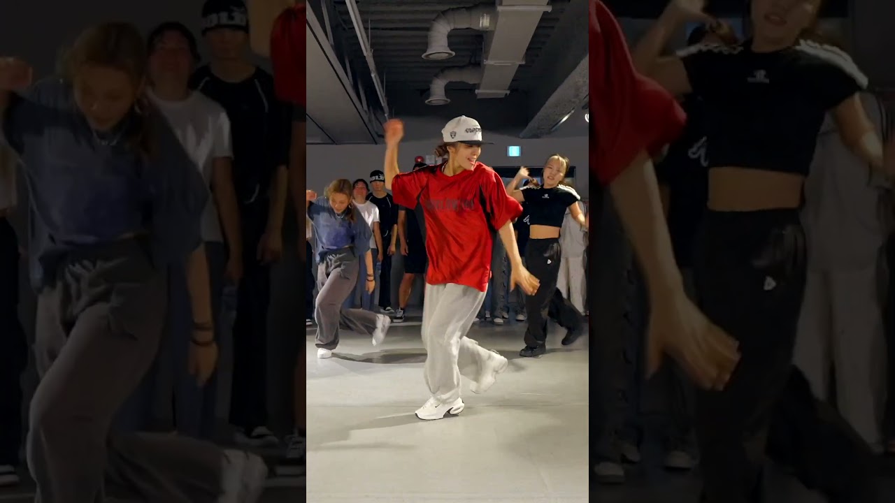 September's dance🍁 