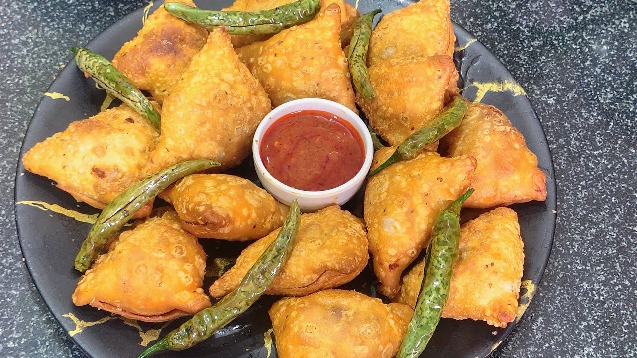 ఆలూ సమోసా బయట బండ్లమీద కొన్నట్లే చాలా క్రిస్పీగా టేస్టీగా  రావాలంటే ఇలా ట్రై చెయ్యండి|Aloo samosa|