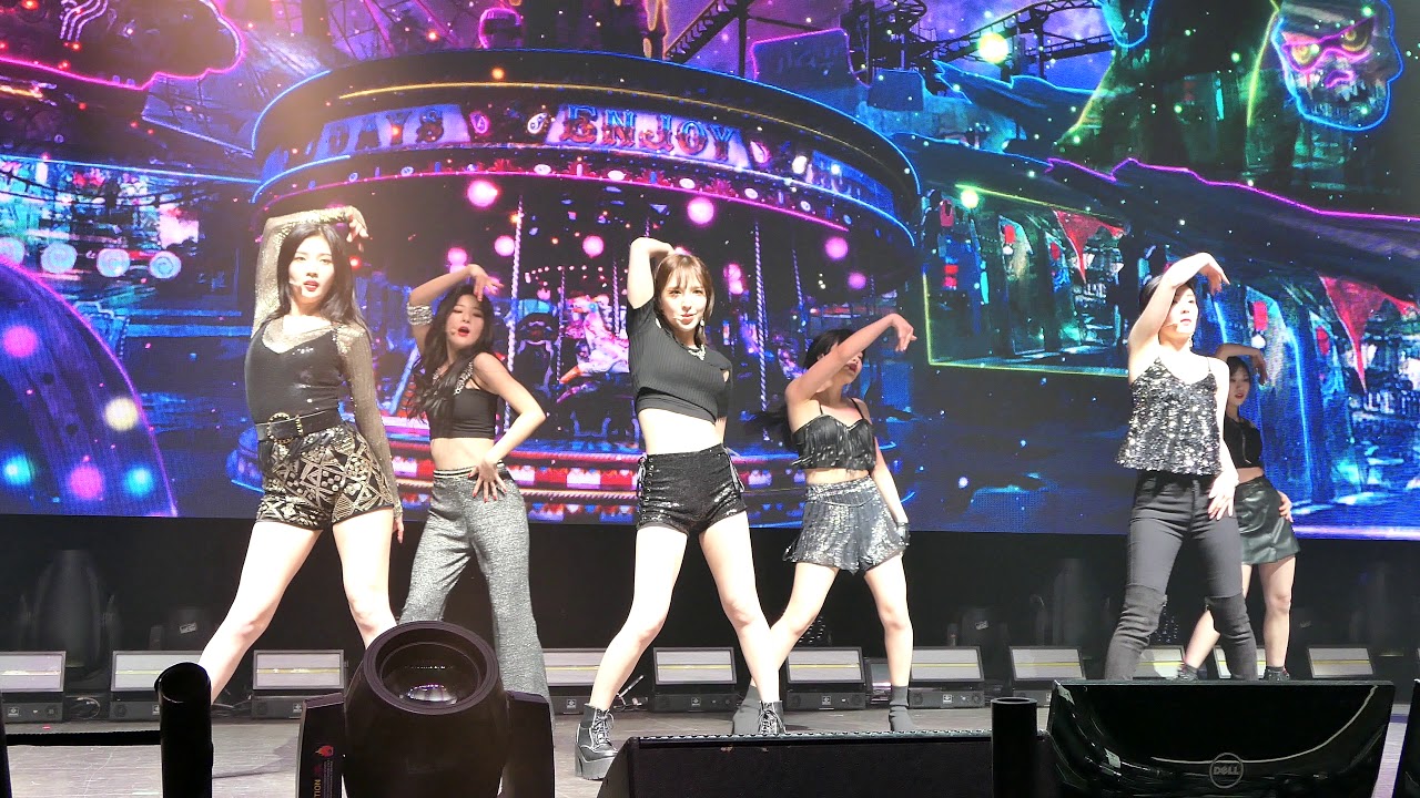 2019.02.07 Redmare Concert in LA - Red Velvet - Peek-A-Boo (Fancam)