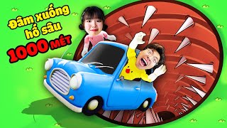 Lái xe nhảy xuống Hố Sâu 1000m Đầy Cạm Bẫy !! Mister Vịt và Hạt Tiêu tìm thấy Kho Báu 100.000$