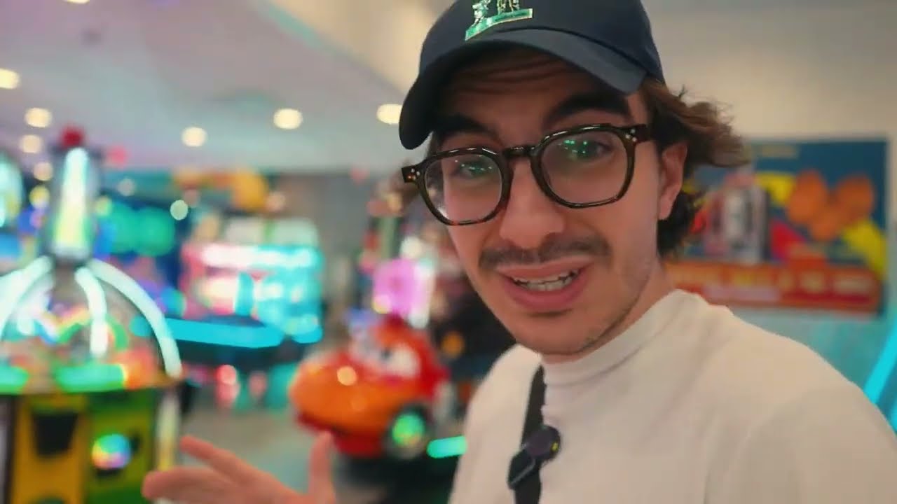 IRL - MAIOR MC DONALD`S DO MUNDO em ORLANDO