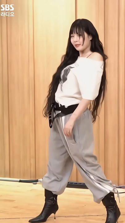 Hyuna Mrs.Nail fancam