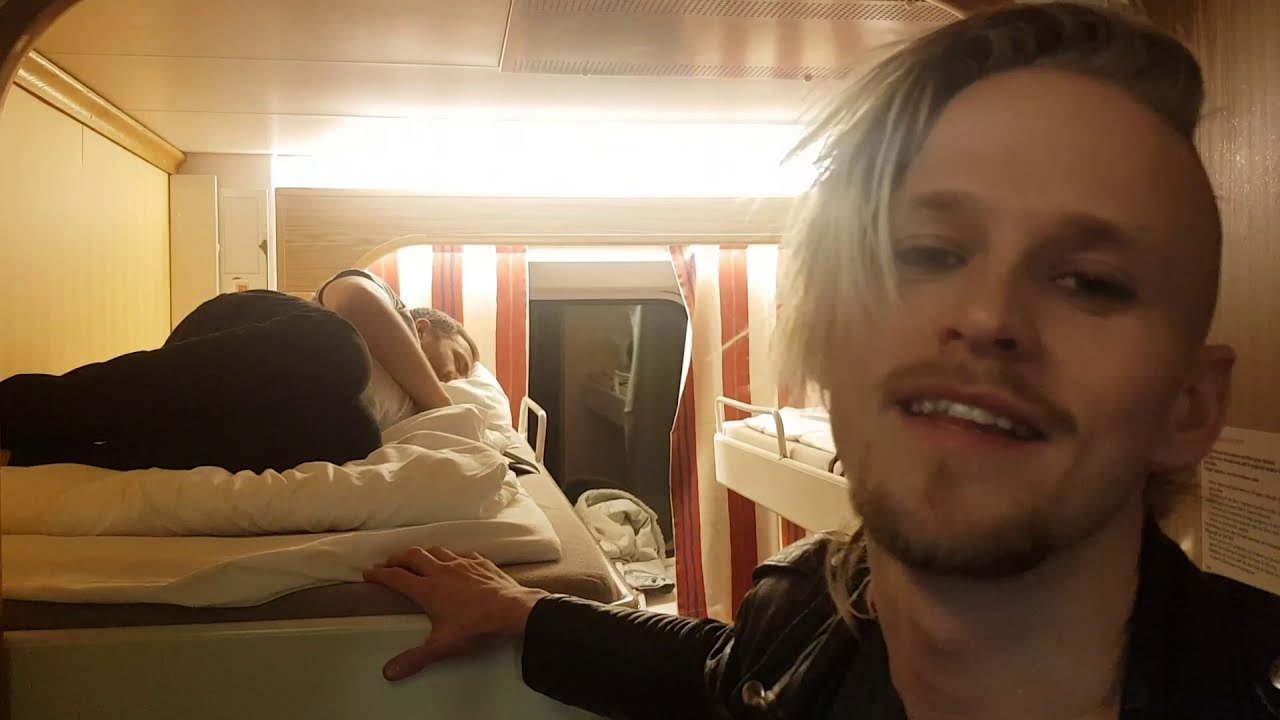 Idolvinnaren Erik Gronwall Berattar Om Livet Som Egen Foretagare Och Visar Oss Back Stage Youtube