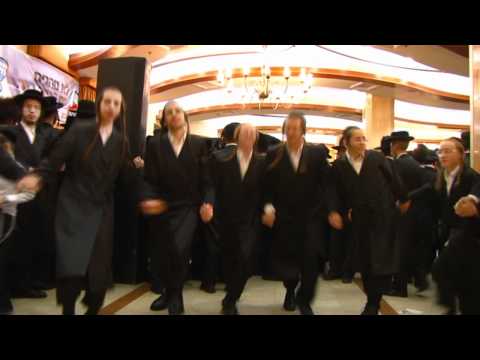Hasidim Dance Simchat Beit HaShoeivah