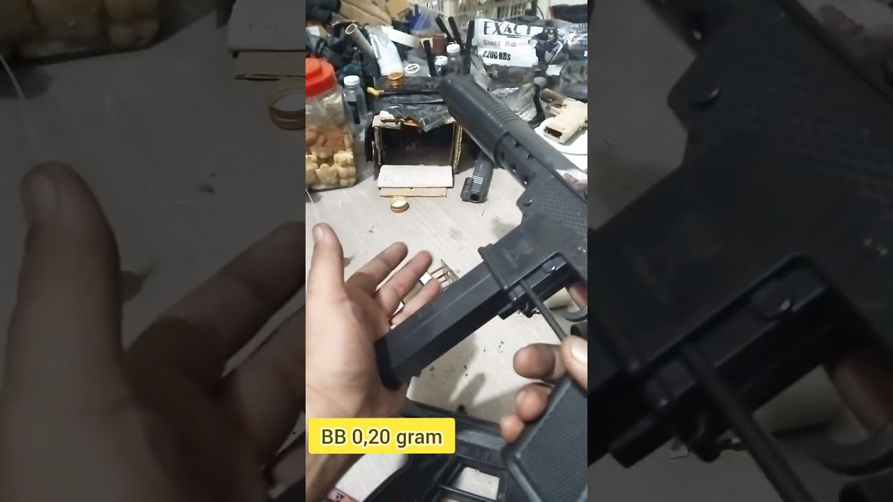 Dcobra M306 alias TEC 9 