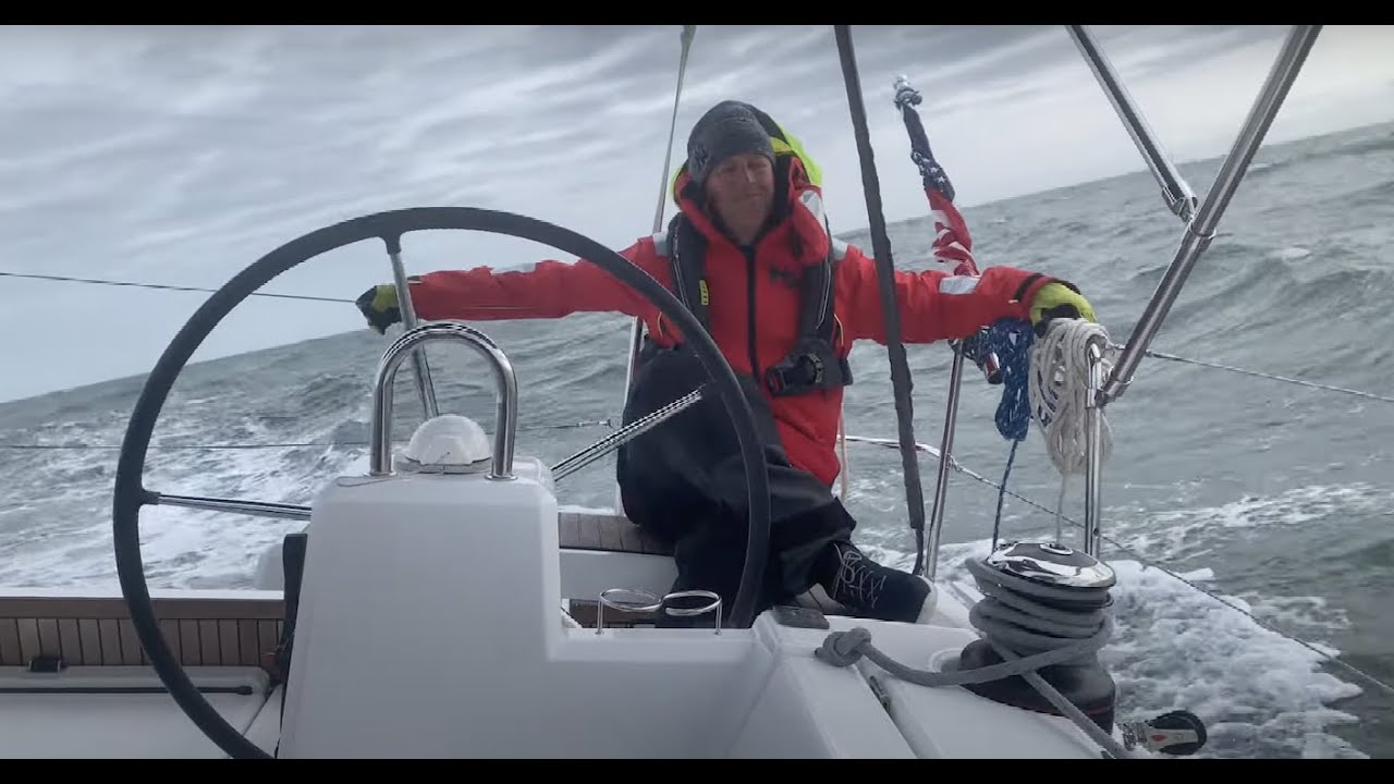 ⁣Sailing Melody. Beneteau 41.1  From NC to SC, somewhere out there, 100+ miles offshore. The Joyride!