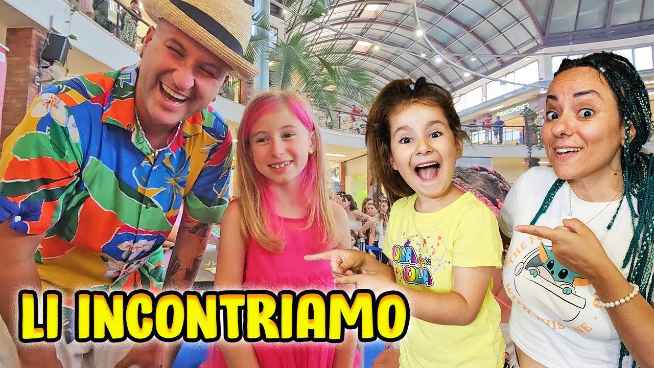 MARTINA MISSY E MAMMA TY VANNO AL FIRMA COPIE DI SALVO E GIORGIA WAOOO!