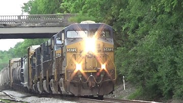 CSX ES40DC 5472 w/ SD40-2 Leads a Short Q580 on 5/26/20