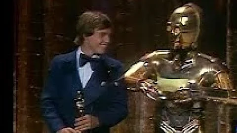 Mark Hamill C 3PO and R2 D2 Present Special Sound Oscars for Close Encounters and Star Wars