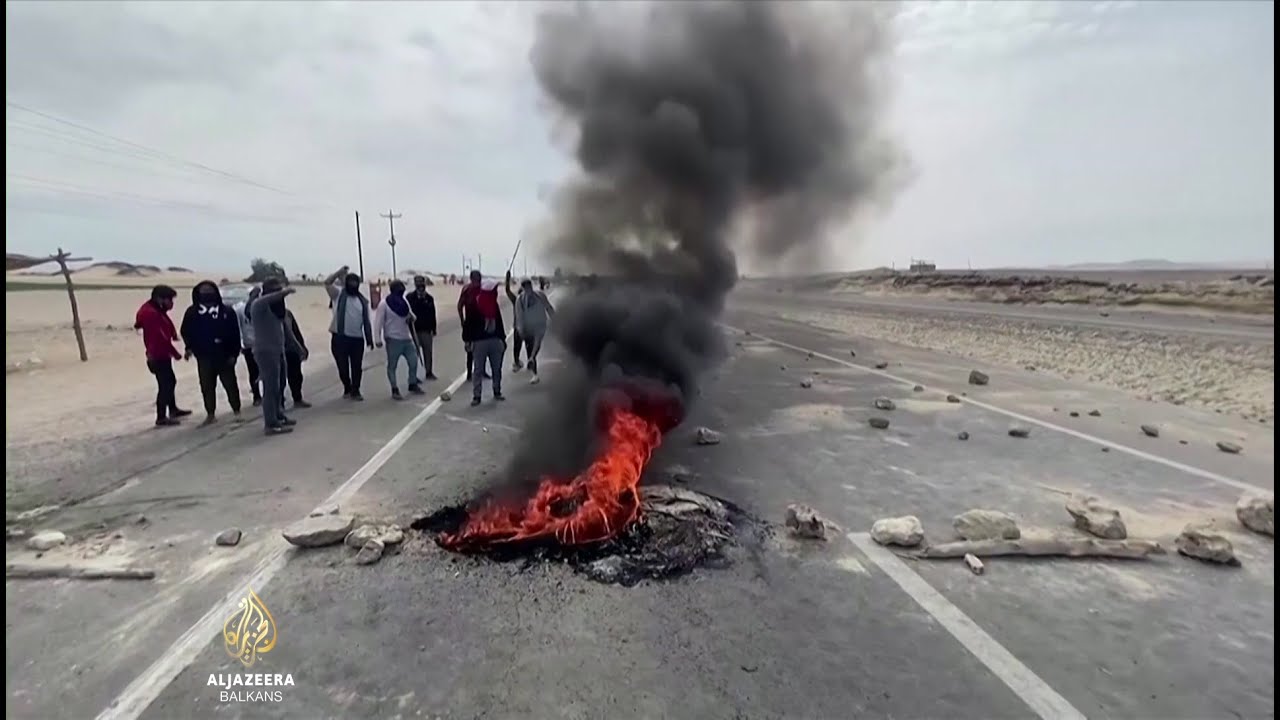 احتجاجات في بيرو، والمتظاهرون يطالبون بإجراء انتخابات