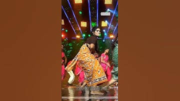 Janu Lyri Romantic Dance 🥰🔥 Thalapathi Vijay Trisha Rashmika Sai Pallavi Cute Reaction 💞