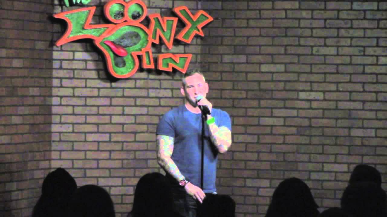 Eric Himan performing standup comedy at The Loony Bin (Tulsa, OK