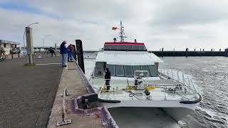 Cuxhaven Alte Liebe: Katamaran Nordlicht II der Reederei Cassen Eils sticht in See