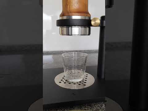 Aram Coffee Machine - Amazing Crema 