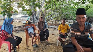 Berbagi Rezeki Keluarga Tok Tayeb dari Hamba Allah Singapura