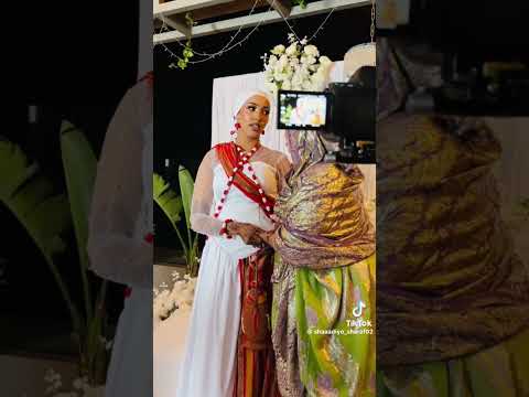 Shaadiyo Sharaf #somalimusic #weddingmusic #aroos