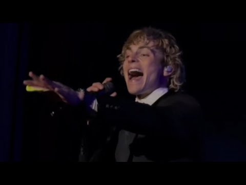 Ross Lynch & The Driver Era - Heart Of Mine - live at The Greek
